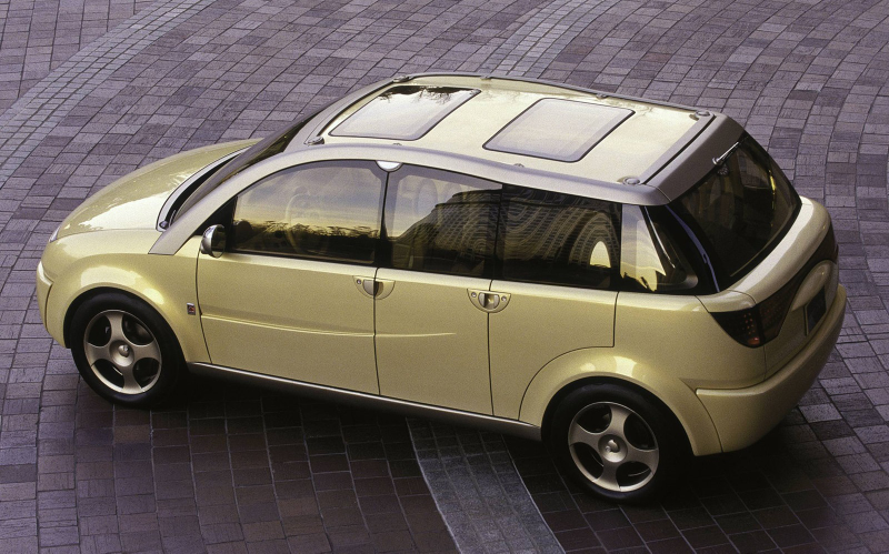 Illustration for article titled The 2000 Saturn CV1 Concept Is The Future We Deserved